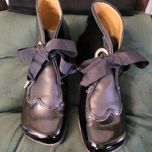 Krall black Fleuvog single lace ankle boot size 7.5